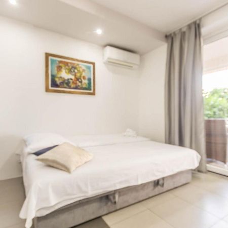 Apartments In Njivice/Insel Krk 13314 외부 사진