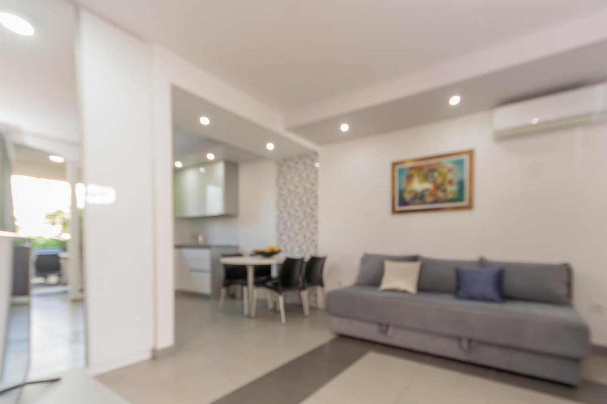 Apartments In Njivice/Insel Krk 13314 외부 사진