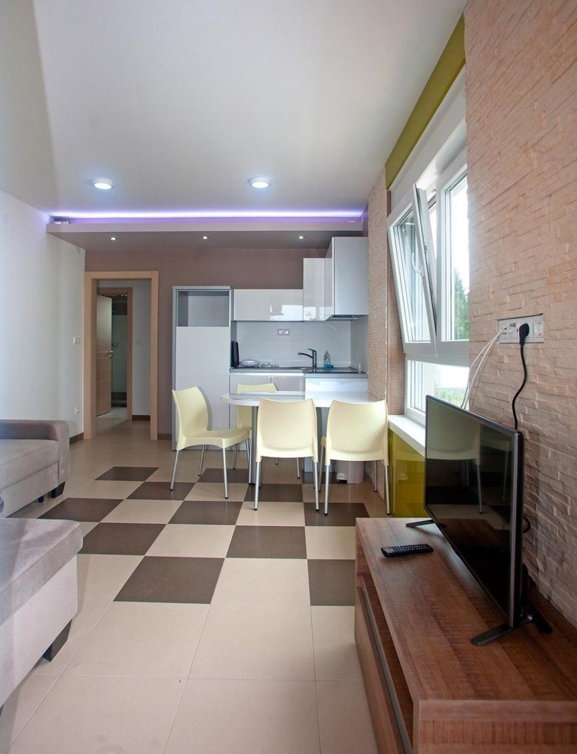 Apartments In Njivice/Insel Krk 13314 외부 사진